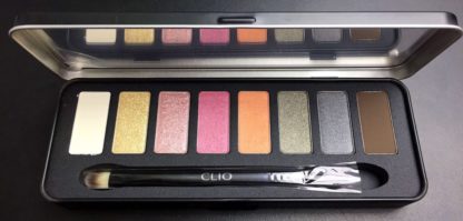 CLIO Pro Shadow Layering Palette Inside