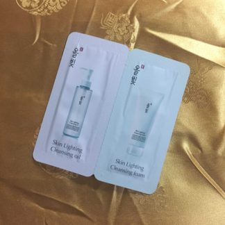 Skin Lighting Cleansing Foam and Cleansing Oil Sample